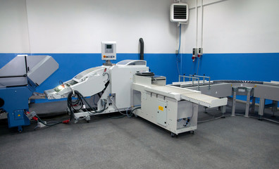 Print shop (press printing) - Finishing line