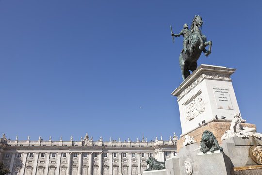 Monumento a Felipe IV en Madrid