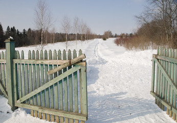 Access road to the house. winter