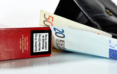 cigarettes,dépenses,argent,euros,addiction