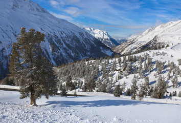 Fototapeta na wymiar Mountain ski resort Hochgurgl Austria