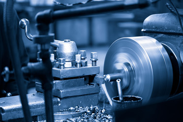 Turning lathe in the workshop