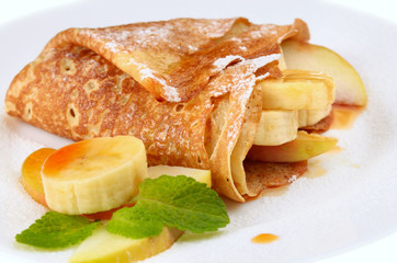Crepes with maple syrup