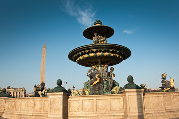 Fototapeta premium fontaine place de la concorde à Paris