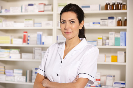 Portrait American pharmacist at work
