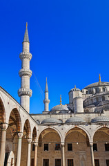Fototapeta na wymiar Błękitny Meczet w Stambule w Turcji