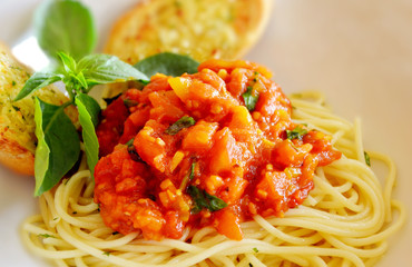 pasta with tomato sauce