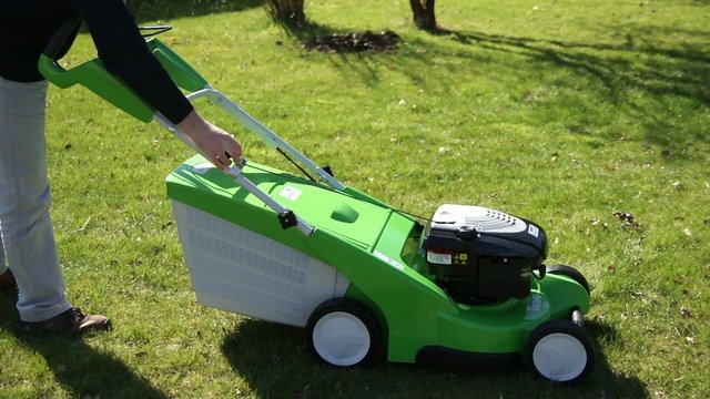 passer la tondeuse : d&eacute;marage