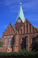 Fototapeta na wymiar St Martins church, Bremen