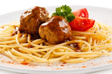 Pasta with meat and vegetables