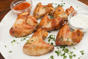 Chicken wings with sauce