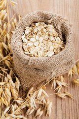 Oat flakes spilling