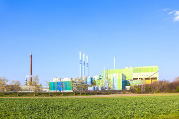 Fototapeta na wymiar budynki parku przemysłu w pięknym krajobrazie najbliższej Frankf