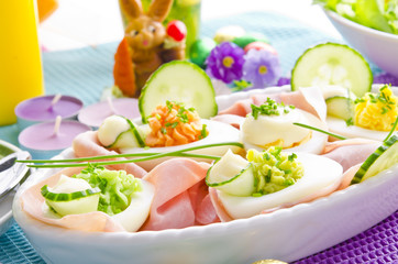 gedeckter Ostertisch