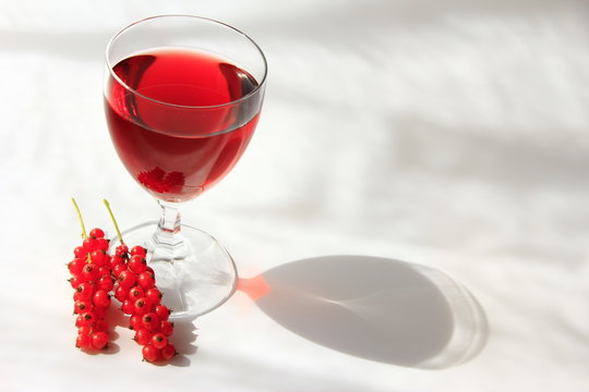 Johannisbeer-Wein Images – Browse 15 Stock Photos, Vectors, and Video ...