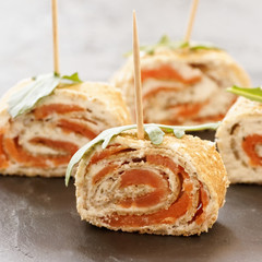 amuse bouche galette saumon tartare 3