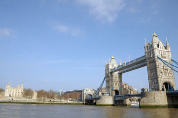 Fototapeta na wymiar Tower Bridge and the Tower of London