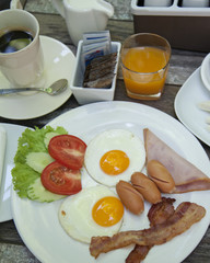 American breakfast,
