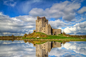 Dunguaire castle near Kinvarra in Co. Galway, Ireland - obrazy, fototapety, plakaty