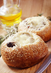 roll stuffed cheese