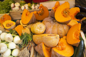 marché potirons market colorful pumpkins paris 2