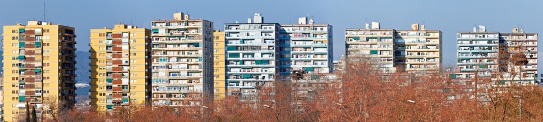 Obraz premium Apartamentowiec w Barcelonie