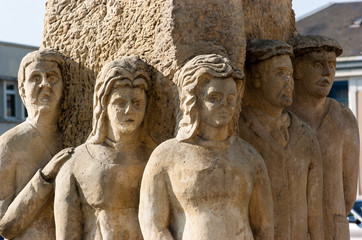 statues de pierre