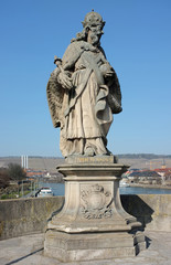 Obraz premium Alte Mainbrücke in Würzburg