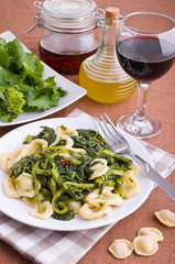 Orecchiette with turnip tops. Orecchiette con cime di rapa.