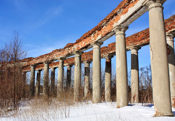 Fototapeta premium colonnade of the old manor