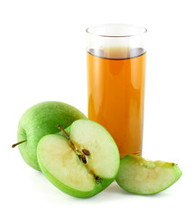 Apple juice with green apples