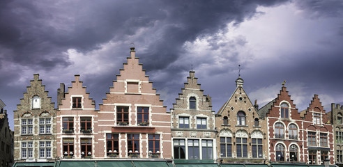 Fototapeta na wymiar Budynki Brugii w Belgii