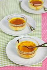 Crème brûlée desserts