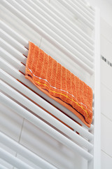 Sprossenheizk&ouml;rper - Sicht aus der Froschperspektive