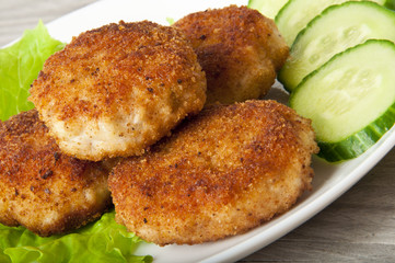 Meat patties with vegetables