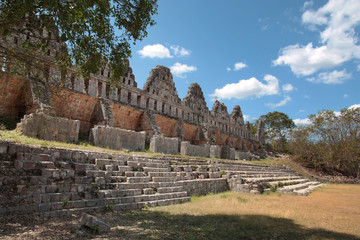 Fototapeta na wymiar Ruiny Majów w Uxmal