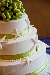 wedding cake with an ocean theme