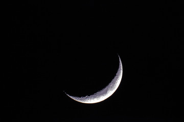 Fototapeta na wymiar woskowanie crescent moon