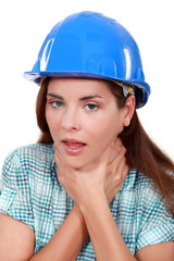 craftswoman choking herself