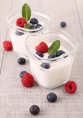 fruit yogurt