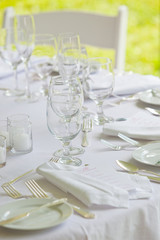 wedding table in all white