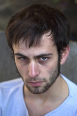 Jeune, homme, triste, s&eacute;rieux, mod&egrave;le, masculin, beau