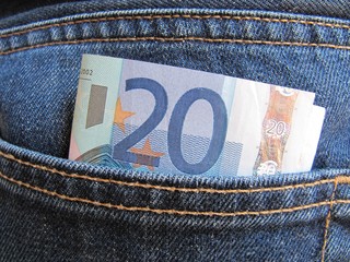 Dinero en el bolsillo.