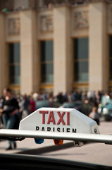 taxi parisien trocadéro