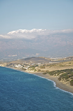 Ida Gebirge mit Komos Strand auf Kreta