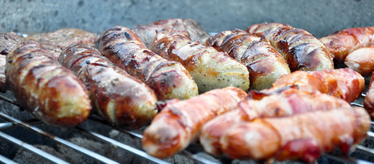 Bratwurst auf dem Grill