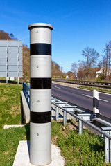 Moderne Geschwindigkeitskontrolle