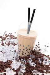 Eiskaffee mit Tapiokaperlen