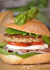 Hamburger Italian-style