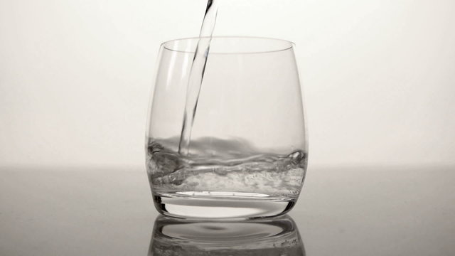 HD - Glass of water_front view